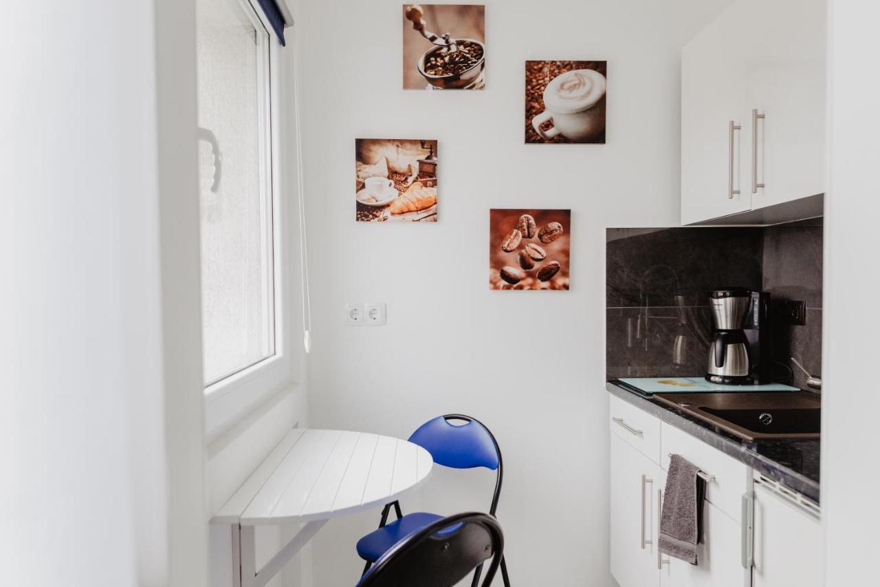 Apartment Sk - Blue *